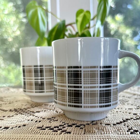 Vintage Harmony House Highlander Brown Plaid Coffee Cups set of 2 - Picture 2 of 10